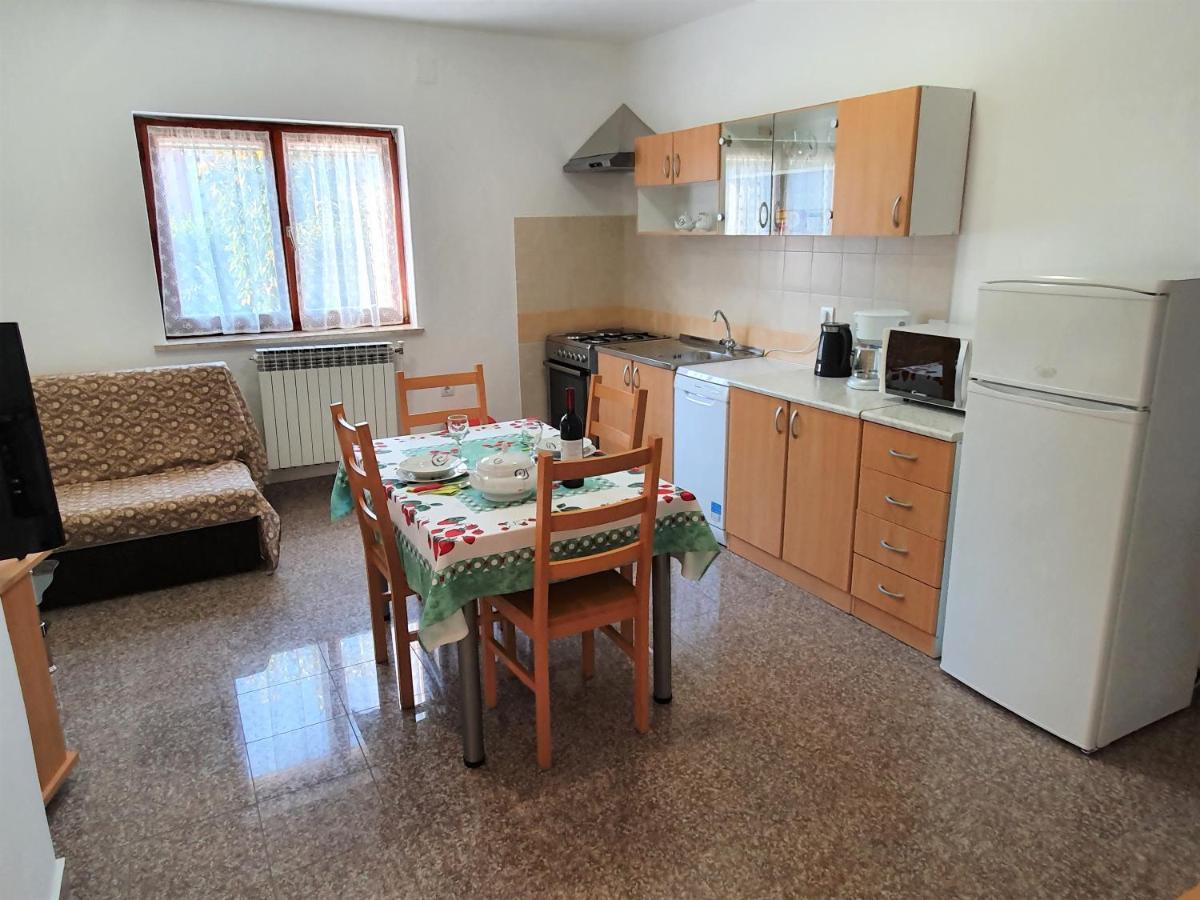 Apartment "House Tigra" Ровінь Екстер'єр фото